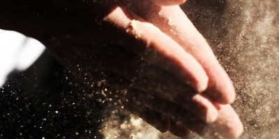 Where does indoor dust usually come from? How to prevent indoor dust accumulation?