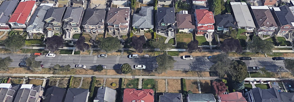 Do families living by the roadside face a risk of pneumoconiosis?